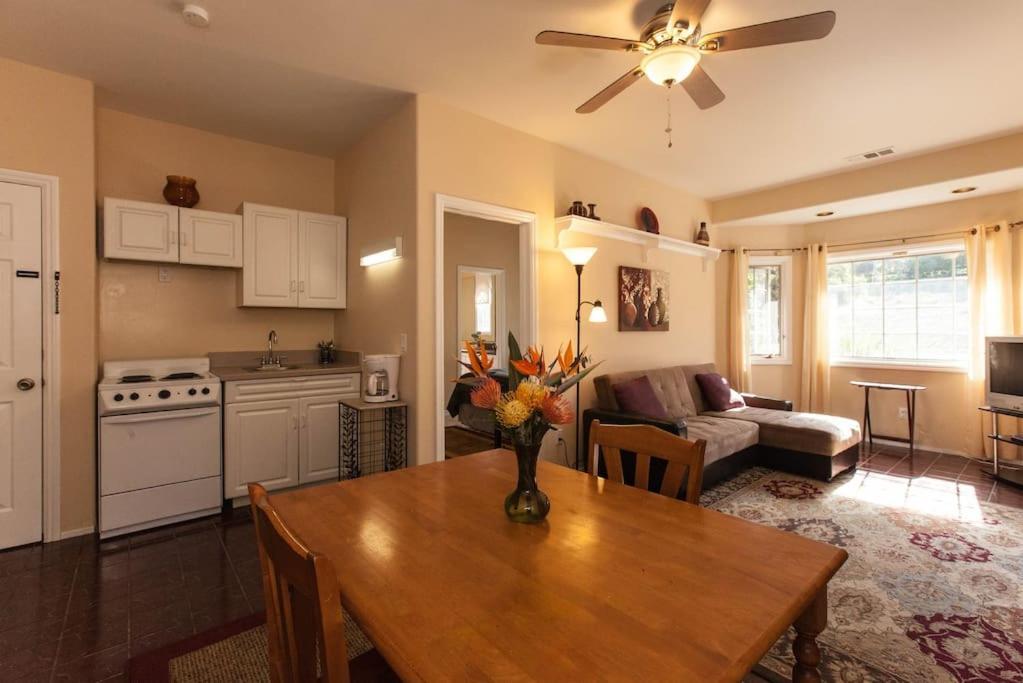 Castlegate Guest Apartment วิสตา ภายนอก รูปภาพ