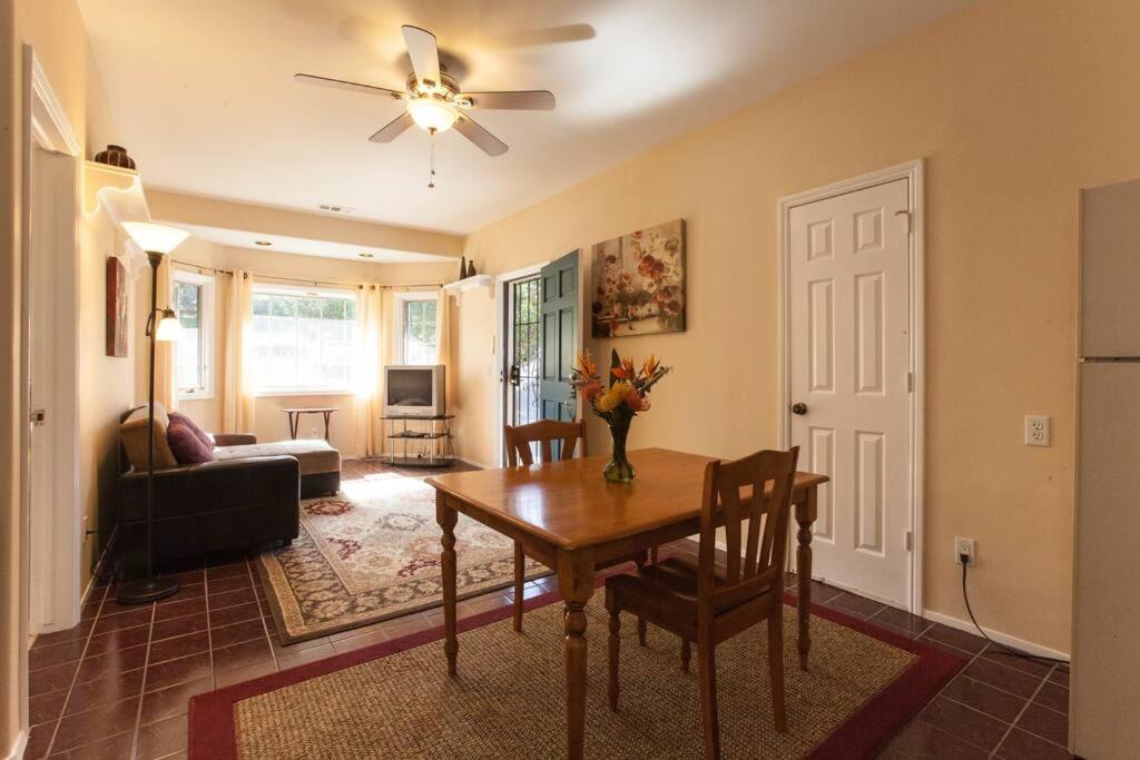Castlegate Guest Apartment วิสตา ภายนอก รูปภาพ